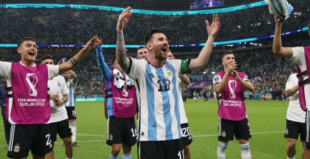 Photo of S-a născut în ziua finalei Cupei Mondiale și a primit numele a trei fotbaliști argentinieni. Despre cine este vorba